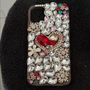 BUNDLE OF IPHONE 11 JEWELED CASE & 2 NEW CHARGING CABLES & PKG CABLE PROTECTORS